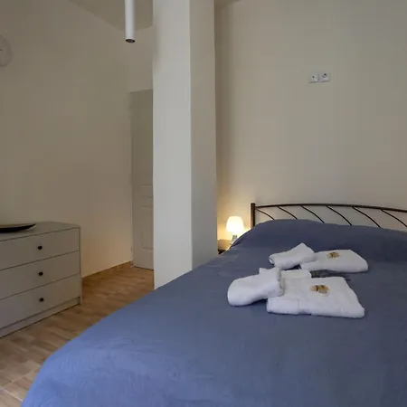 Commercial Appartamento Atene